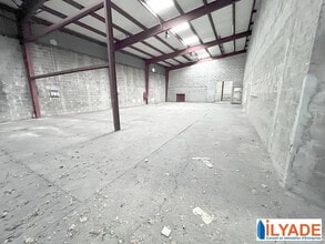 135 Avenue Braye De Cau, Aubagne à louer Photo intérieure– Image 2 sur 14