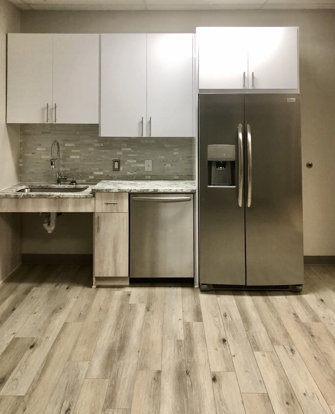 9723 Northcross Center Ct, Huntersville, NC à louer Photo intérieure– Image 1 sur 13