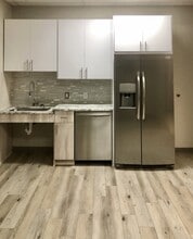 9723 Northcross Center Ct, Huntersville, NC à louer Photo intérieure– Image 1 sur 13