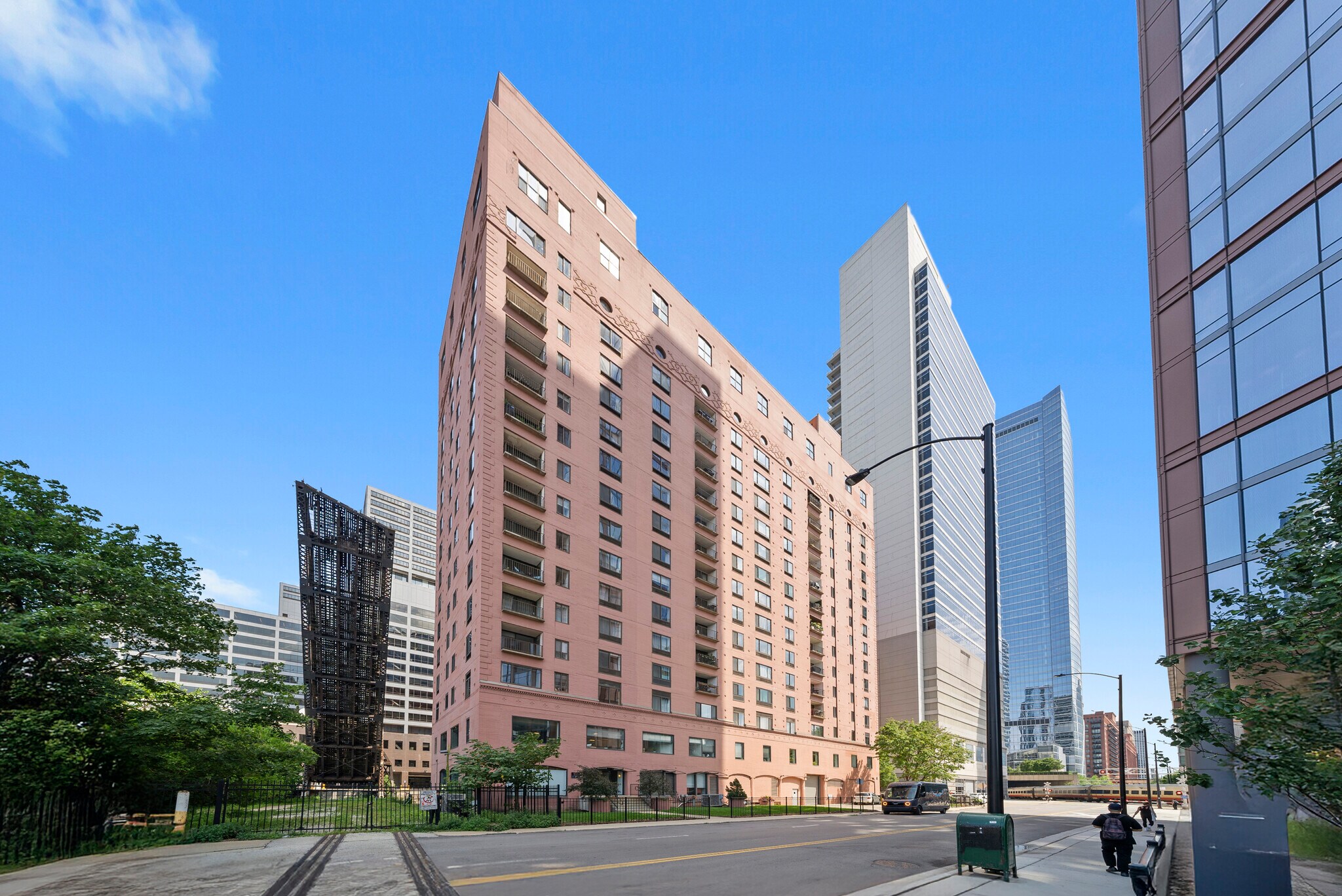 345 N Canal St, Chicago, IL à louer Photo de l’immeuble– Image 1 sur 16