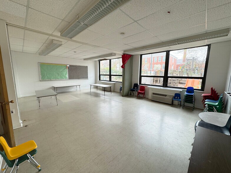 4900 Connecticut Ave, Washington, DC à louer - Photo intérieure – Image 3 sur 9