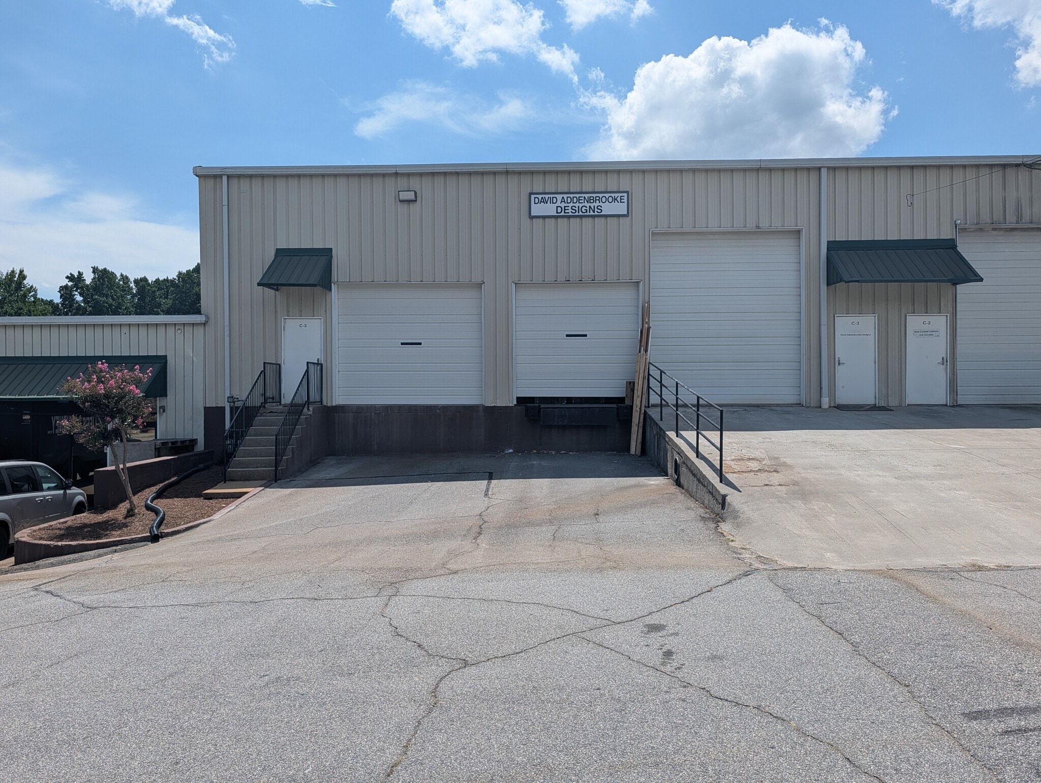 297 Industrial Park Dr, Lawrenceville, GA à louer Photo de l’immeuble– Image 1 sur 1