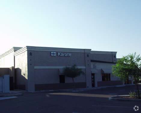 3173 E Chandler Blvd, Phoenix, AZ à vendre Photo principale– Image 1 sur 8