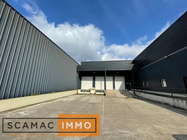 Industriel/Logistique dans Combs-la-Ville à louer - Photo de l’immeuble – Image 2 sur 9