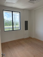 11860-11870 Cheeca Ct, Fort Myers, FL à louer Photo intérieure– Image 2 sur 4