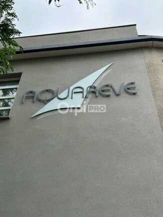 Plus de détails pour Bureau, Local d'activités à louer