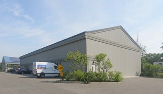 Plus de détails pour 286 W Montauk Hwy, Hampton Bays, NY - Industriel/Logistique à louer