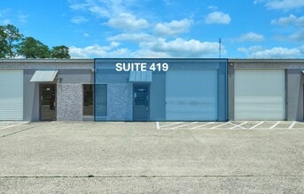 1300 S Frazier St, Conroe, TX à louer Photo intérieure– Image 2 sur 20