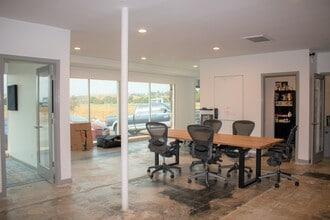 22422-22432 13th St, Santa Clarita, CA à louer Photo intérieure– Image 1 sur 5