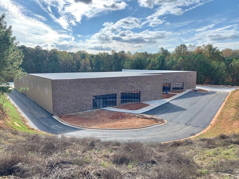 1325 Calvary Creek Pky SW, Gainesville, GA à louer - Photo de l’immeuble – Image 3 sur 12