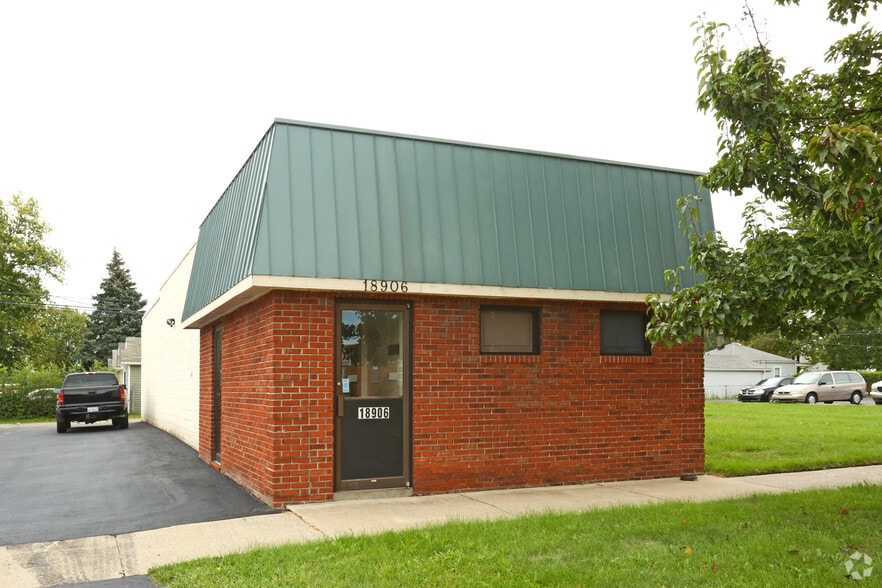 18906 Dix Rd, Melvindale, MI à vendre - Photo principale – Image 1 sur 1
