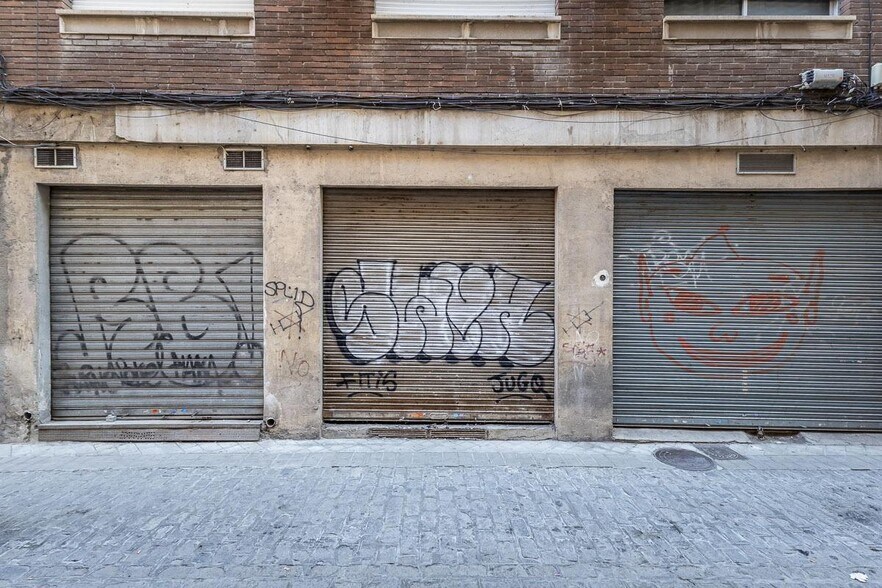 Local commercial dans Granada, Granada à vendre - Photo de l’immeuble – Image 2 sur 16