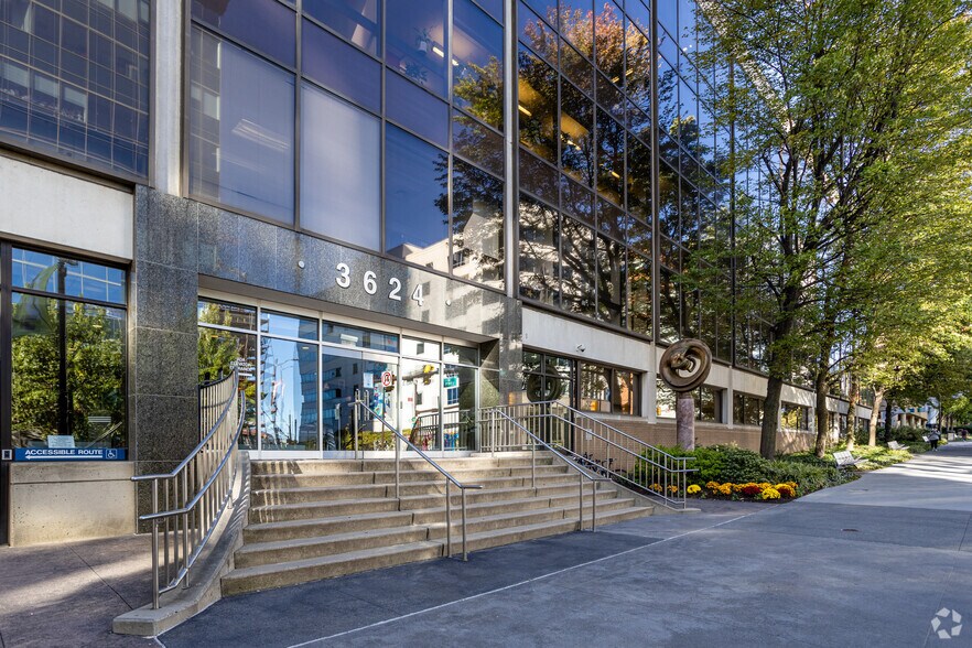 3624 Market St, Philadelphia, PA à louer - Photo de l’immeuble – Image 2 sur 11