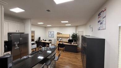 15102 Jones Maltsberger Rd, San Antonio, TX à louer Photo intérieure– Image 2 sur 9