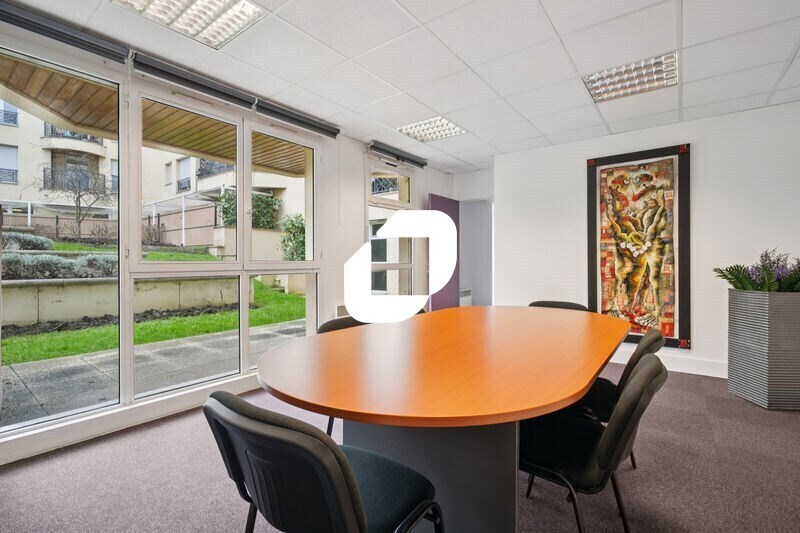 Bureau dans Rueil-Malmaison à vendre - Photo de l’immeuble – Image 3 sur 10