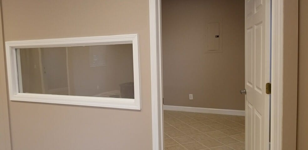 825 Midpoint Dr, O'Fallon, MO à vendre - Photo intérieure – Image 2 sur 8