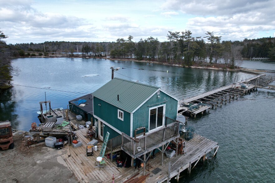 37 Knickerkane Rd, Boothbay, ME à vendre - Photo principale – Image 1 sur 8