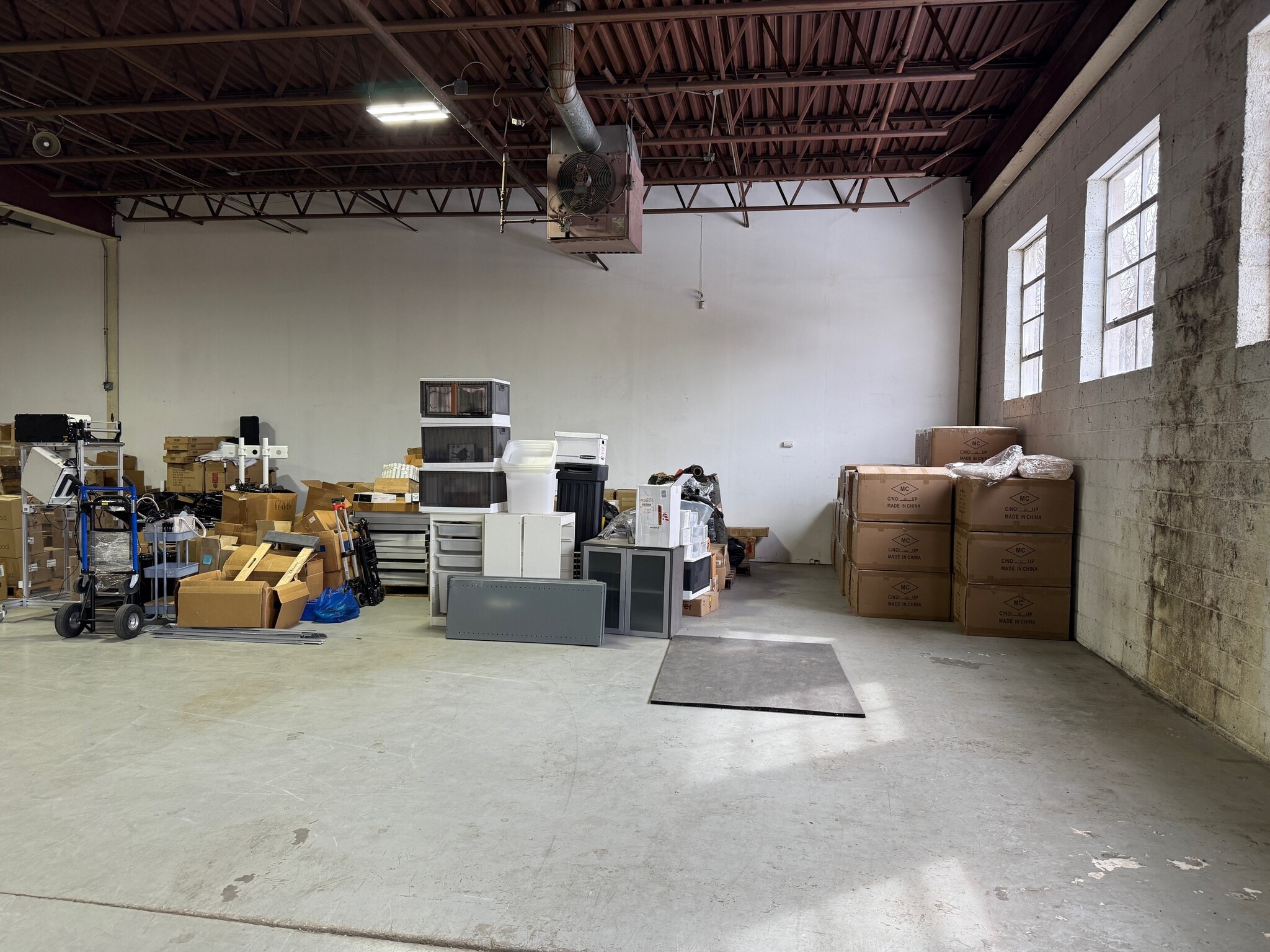 311 E Park St, Moonachie, NJ à louer Photo intérieure– Image 1 sur 3