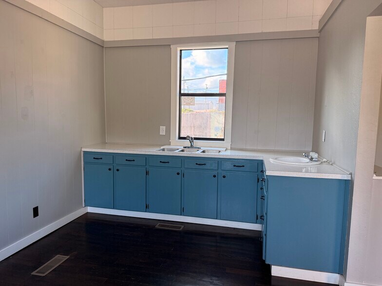 117 60 Highway, Granby, MO à louer - Photo de l’immeuble – Image 3 sur 9