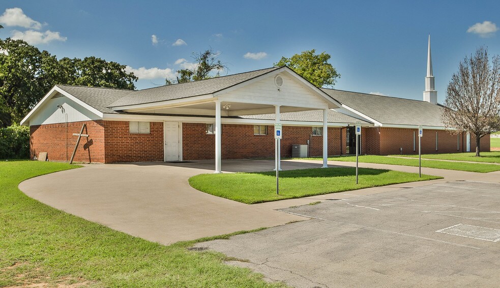 1107 Weatherford Hwy, Granbury, TX à louer - Photo de l’immeuble – Image 2 sur 22