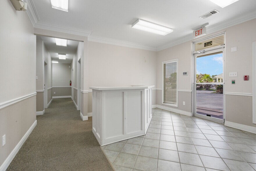 294 Thames Ave, Bay Saint Louis, MS à vendre - Photo de l’immeuble – Image 3 sur 12