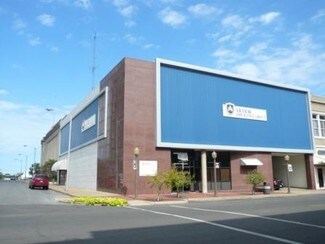Plus de détails pour 420 W Broadway St, Muskogee, OK - Bureau à vendre
