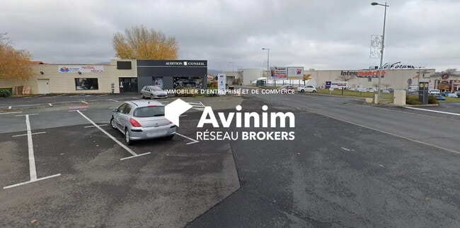 Plus de détails pour Local commercial à louer