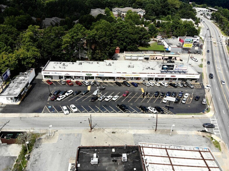 2460 Martin Luther King Jr Dr SW, Atlanta, GA à vendre - Photo principale – Image 1 sur 8