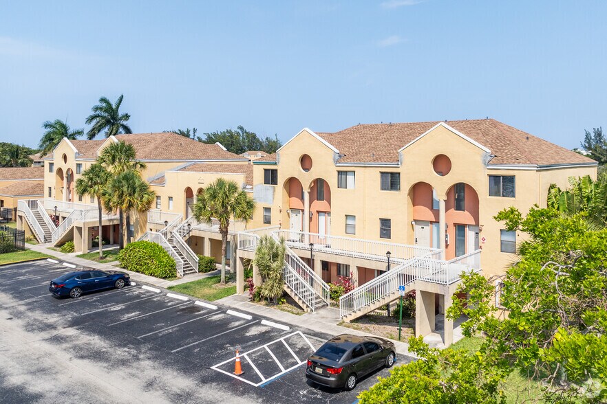 5200 NW 31st Ave, Fort Lauderdale, FL à vendre - Photo principale – Image 1 sur 1