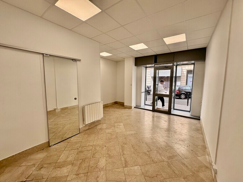 40 Rue De Trévise, Paris à louer - Photo de l’immeuble – Image 2 sur 8