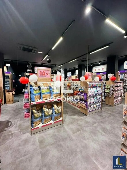 Local commercial dans Cannes à louer - Photo intérieure – Image 3 sur 6