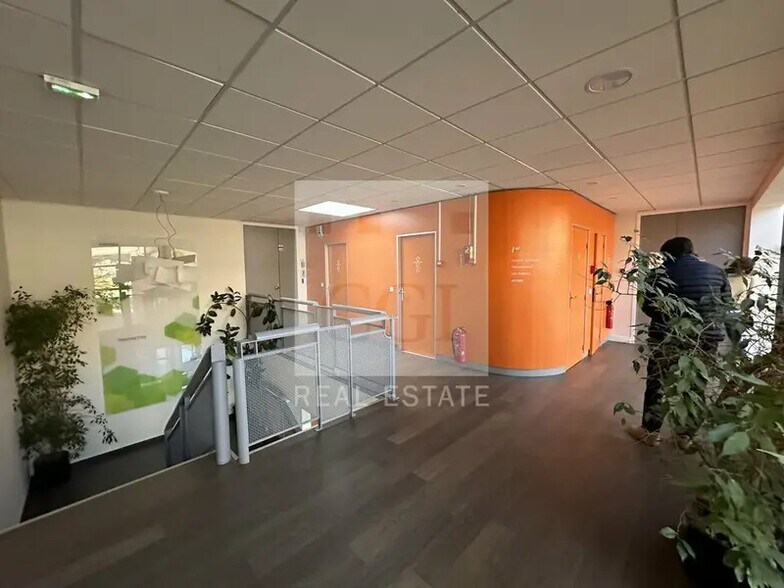 Bureau dans Meylan à vendre - Photo intérieure – Image 2 sur 12
