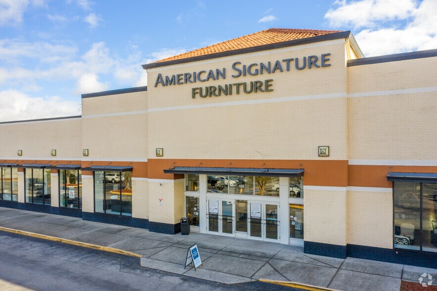 730 Sand Lake Rd, Orlando, FL à louer - Photo principale – Image 1 sur 9