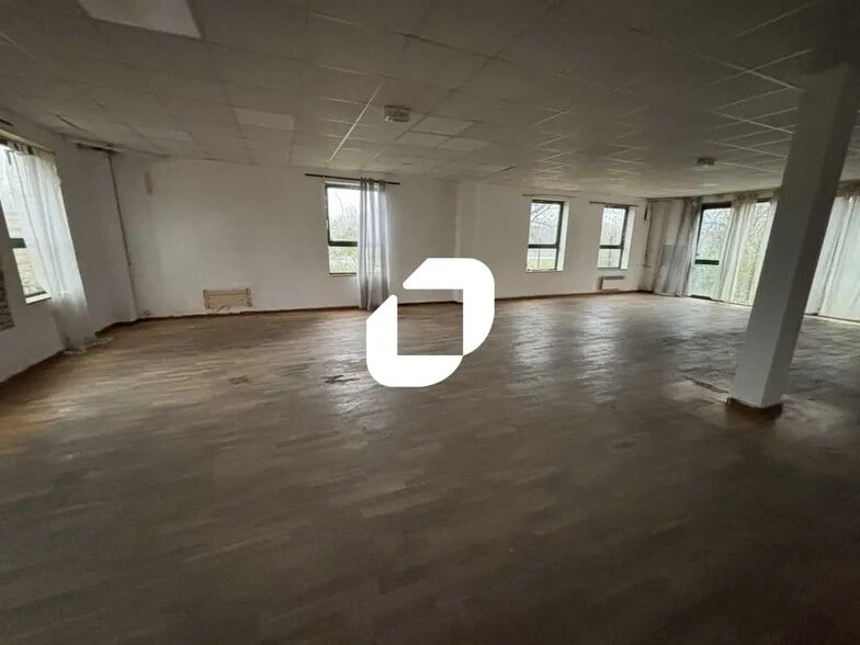 5-9 Rue De Ris, Viry-Châtillon à louer - Photo de l’immeuble – Image 3 sur 10