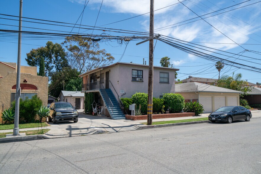 1062 Termino Ave, Long Beach, CA à vendre - Photo principale – Image 1 sur 8