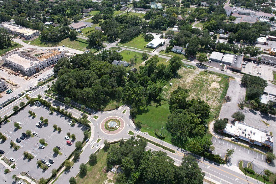 506 McGee ave, Apopka, FL à louer - Photo de l’immeuble – Image 3 sur 4