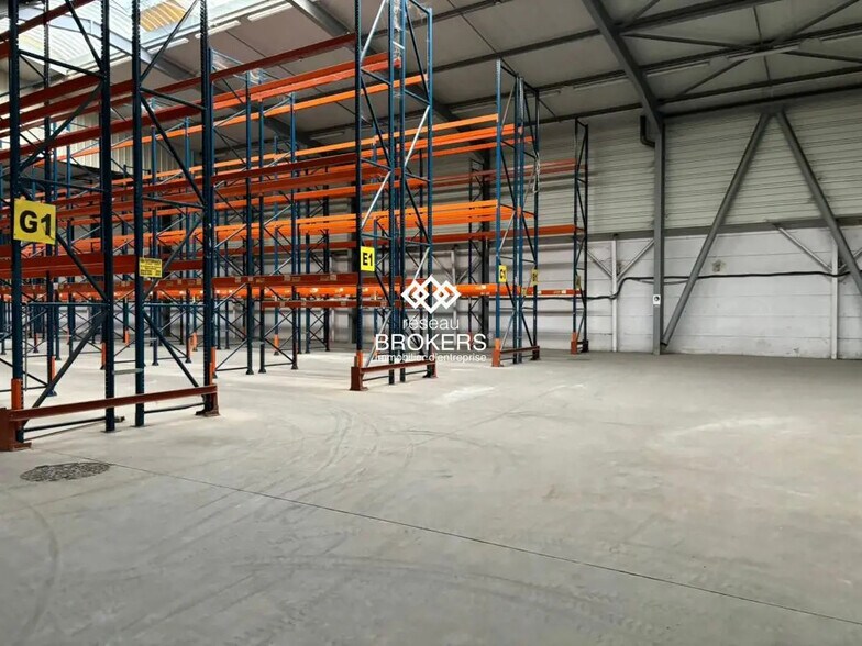Industriel/Logistique dans Le Thillay à louer - Photo de l’immeuble – Image 1 sur 1