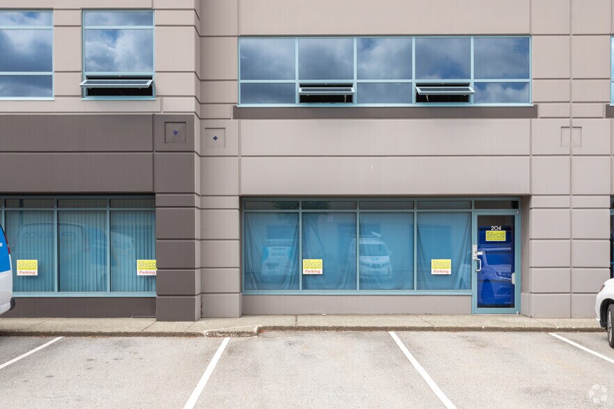 1515 Broadway St, Port Coquitlam, BC à vendre - Photo de l’immeuble – Image 2 sur 5