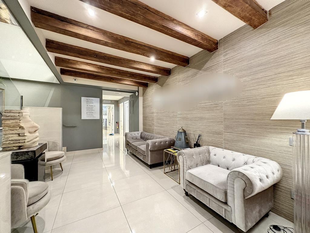 Local commercial dans Barcelone, Barcelona à louer Photo intérieure– Image 1 sur 15