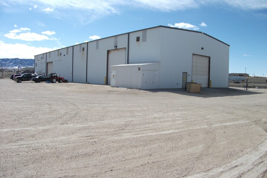 187 Gusher st, Evansville, WY à louer - Photo de l’immeuble – Image 2 sur 5