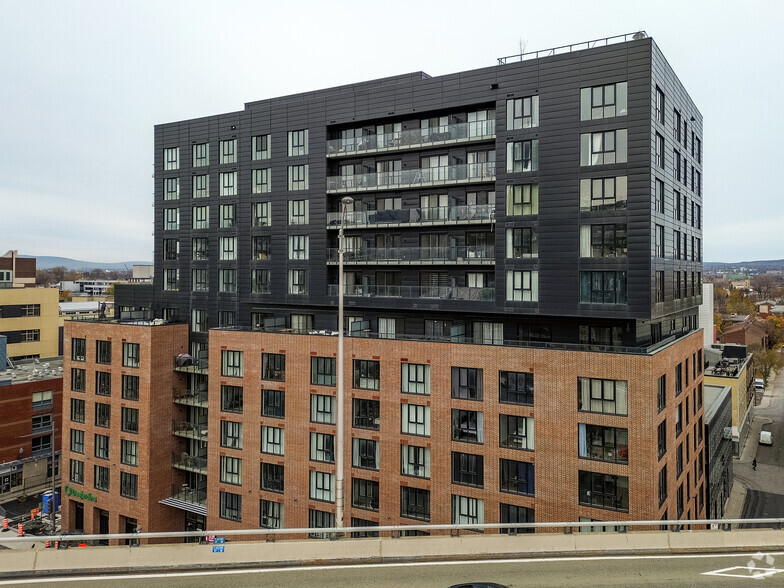 445 Rue Monseigneur-Gauvreau, Québec, QC à louer - Photo de l’immeuble – Image 3 sur 4
