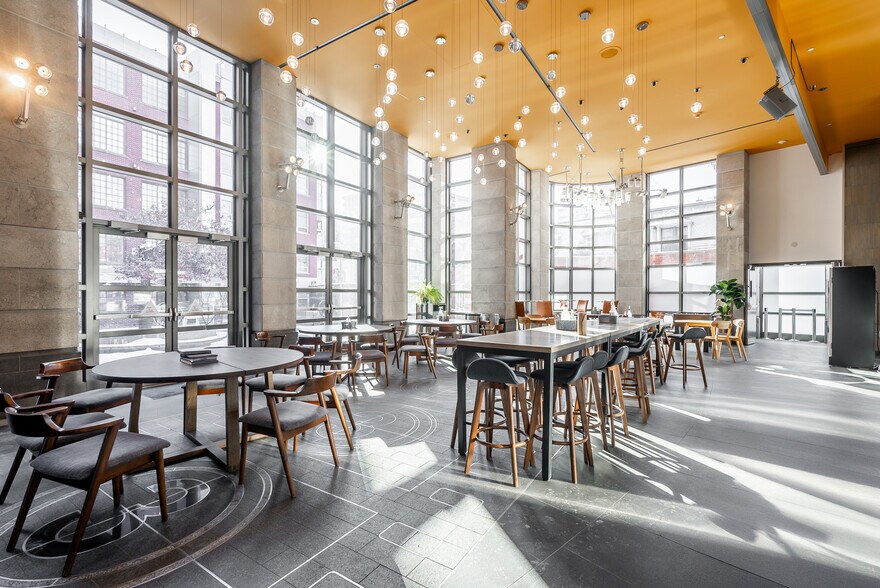 3530-3540 Boul Saint-Laurent, Montréal, QC à louer - Photo intérieure – Image 2 sur 6