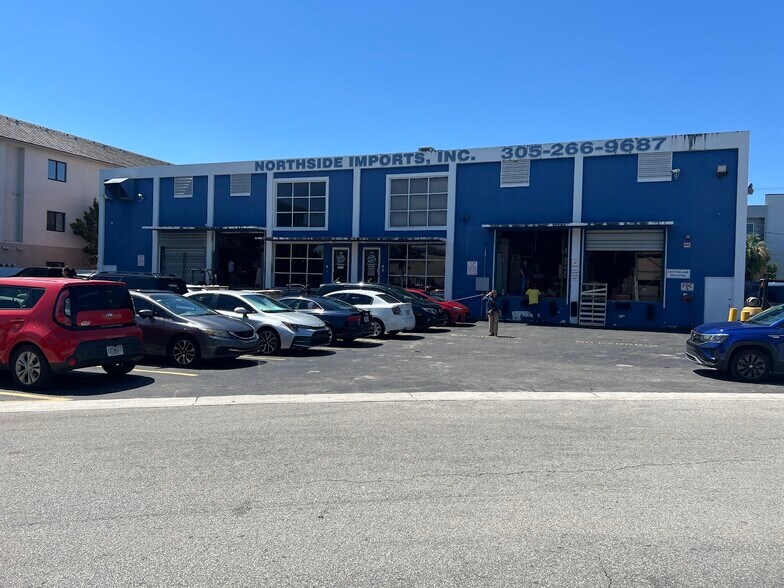 370-380 W 78th Rd, Hialeah, FL à vendre - Photo de l’immeuble – Image 1 sur 20