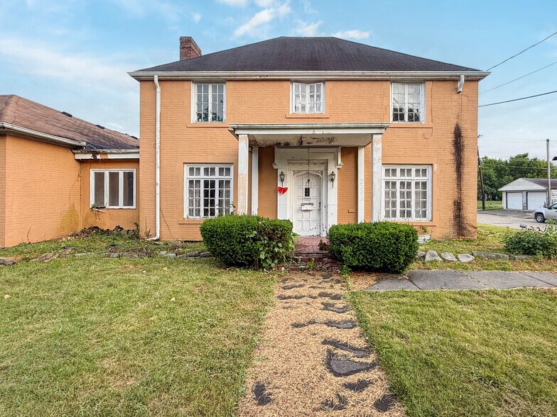 2223 Nichol Ave, Anderson, IN à vendre - Photo de l’immeuble – Image 2 sur 89