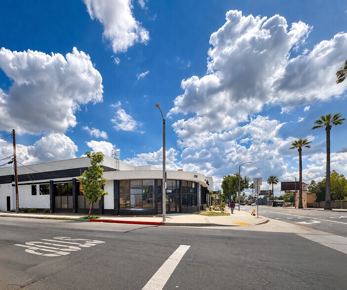 2260-2268 Lincoln Ave, Altadena, CA à louer - Photo de l’immeuble – Image 2 sur 7