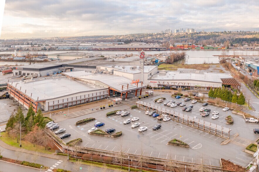 350 Gifford St, New Westminster, BC à louer - Photo de l’immeuble – Image 2 sur 5