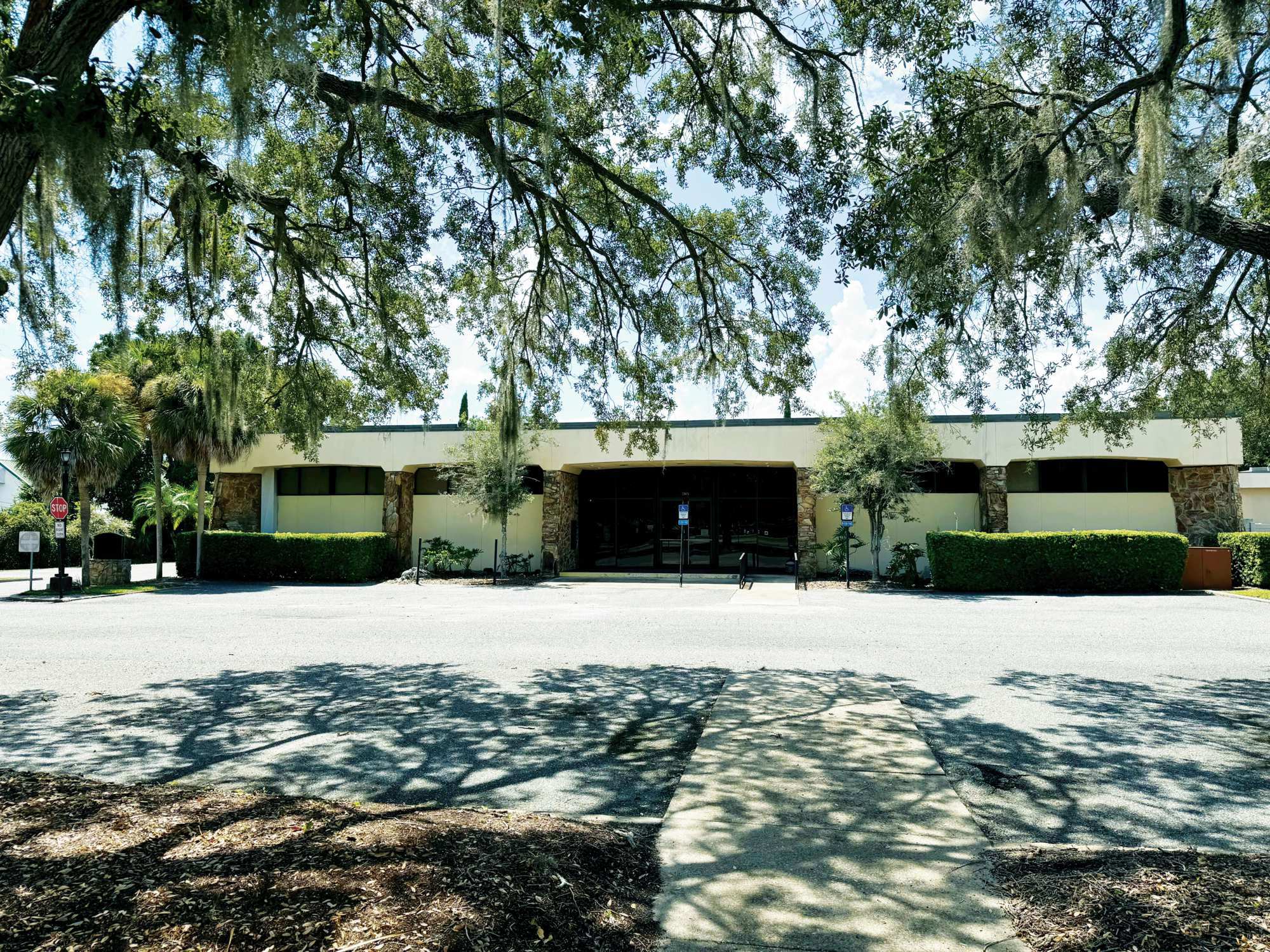 2801 S Bay St, Eustis, FL à louer Photo principale– Image 1 sur 15