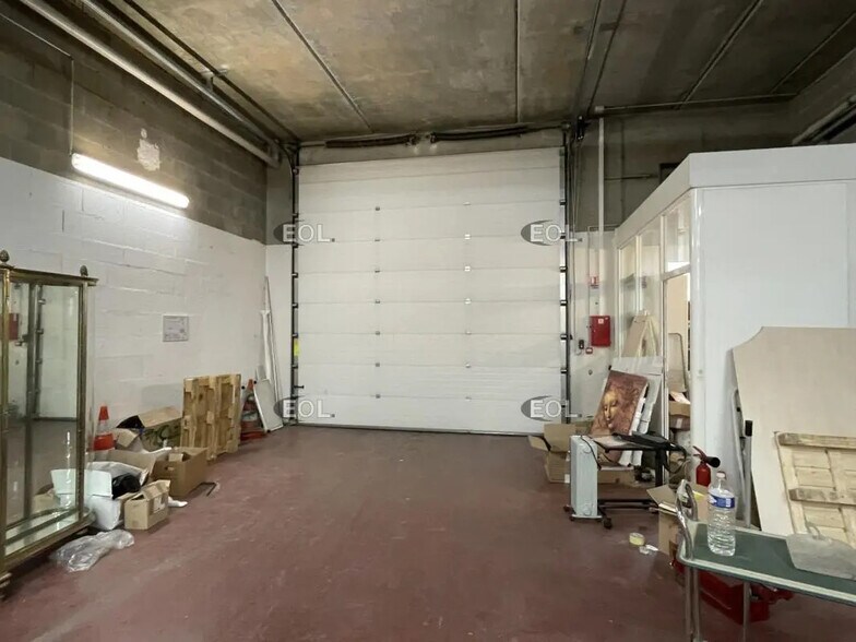 Local d’activités dans Gennevilliers à louer - Photo de l’immeuble – Image 3 sur 8