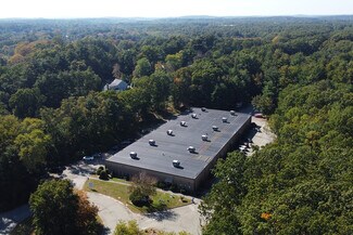 Plus de détails pour 100 Domino Dr, Concord, MA - Industriel/Logistique à louer