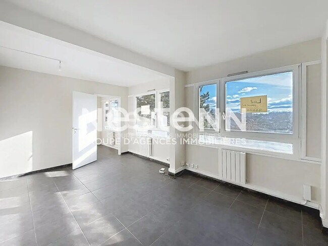 Plus de détails pour Local commercial à vendre